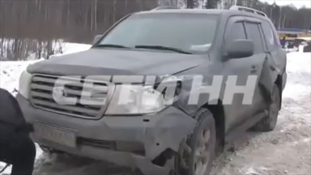 Другая церковь. Пьяные священники. Роскошь, алкоголь, машины. смотреть онлайн