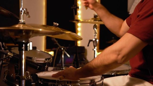Guns N' Roses - Knockin' On Heaven's Door (drum cover) смотреть онлайн