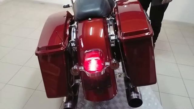 HARLEY DAVIDSON FLTR Road Glide (4163) смотреть онлайн