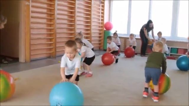 Физкультура для малышей. Веселая гимнастика с детьми 2-3 лет, д/с №273 г. Минска