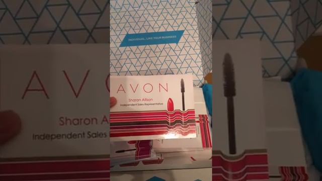 VistaPrint Avon PromoBox Unboxing смотреть онлайн