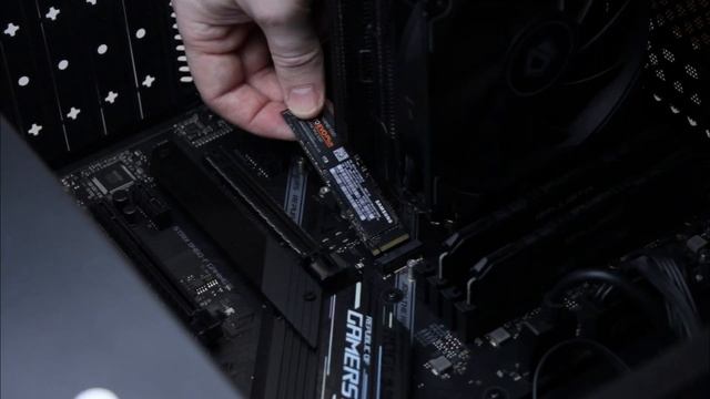 Samsung 970 Evo Plus, тест и распаковка смотреть онлайн