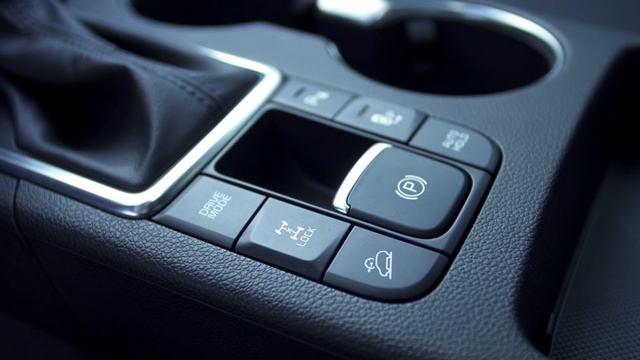 Kia Sportage 2016 Small On Location Footage | Barcelona | 03 2016 смотреть онлайн