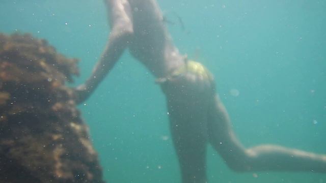 Русалка в глубинах Чёрного моря смотреть онлайн