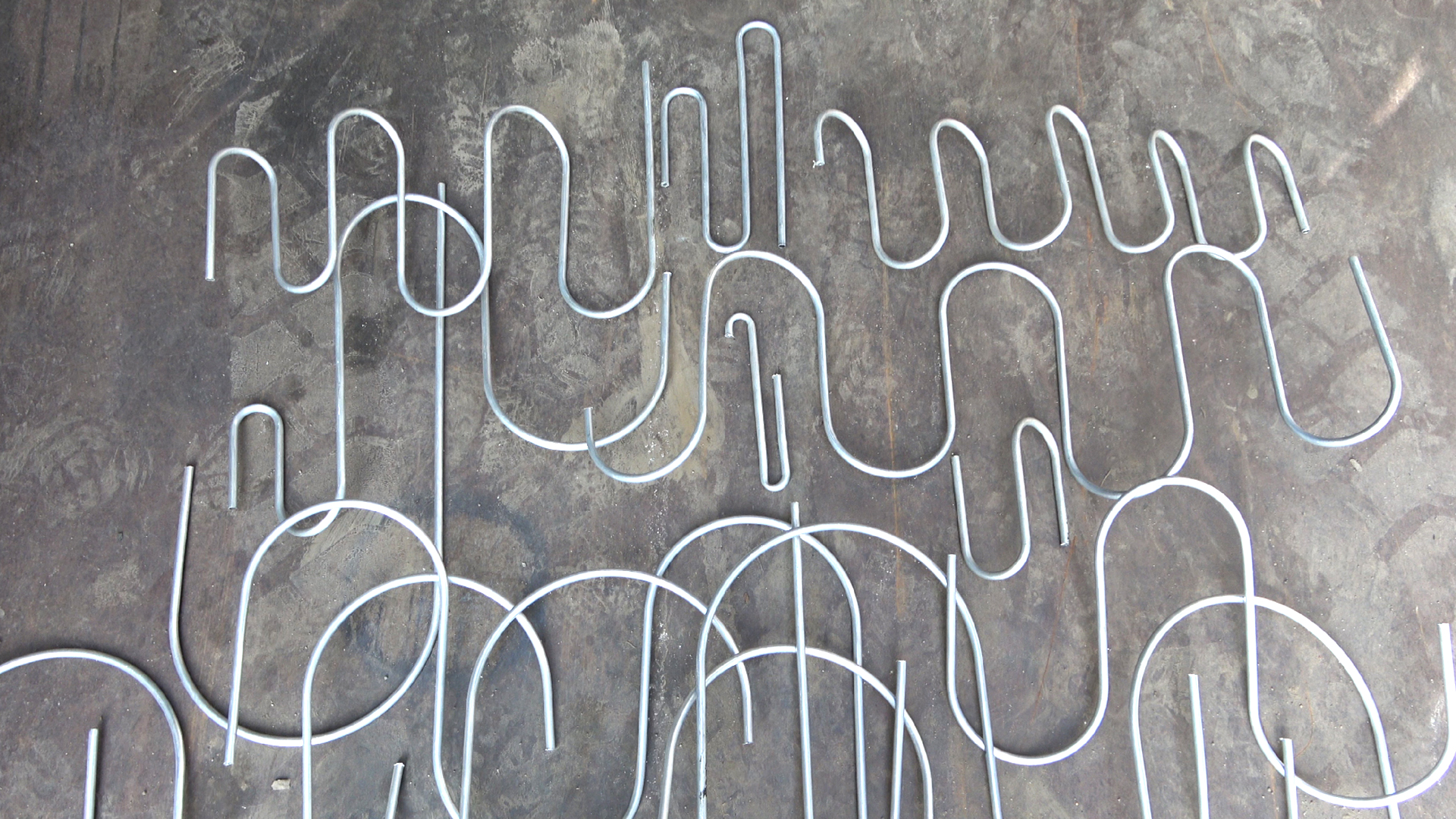 Гибка тонких алюминиевых труб теплообменника диаметром 8 мм на ручном дорновом трубогибе PARTNER смотреть онлайн