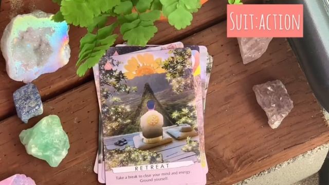 INDIE ORACLE DECK// Soft Cosmic Concepts flipthrough смотреть онлайн