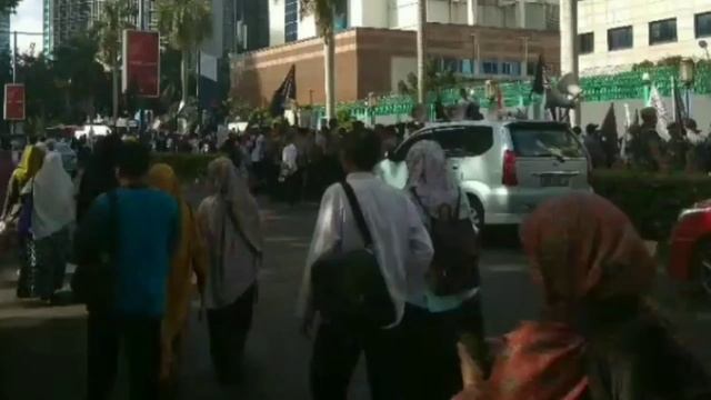 Save Uyghur Rally in front of China Embassy смотреть онлайн
