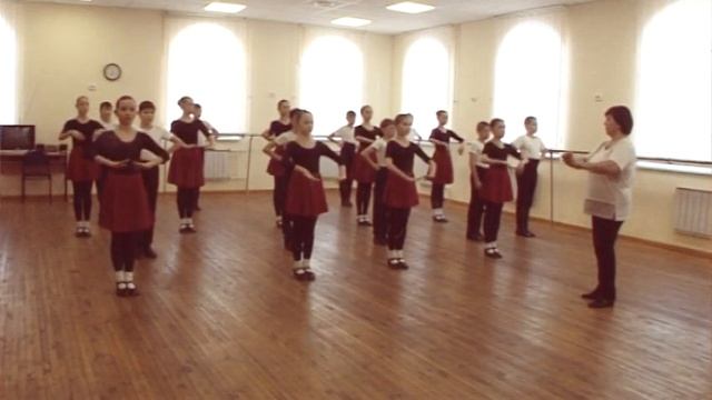 Уроки марийских этнических танцев . Часть 1 смотреть онлайн