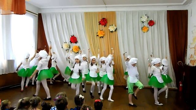 Танец "Поварята" ЦДТ г. Лунинец педагог Дробович Алеся смотреть онлайн
