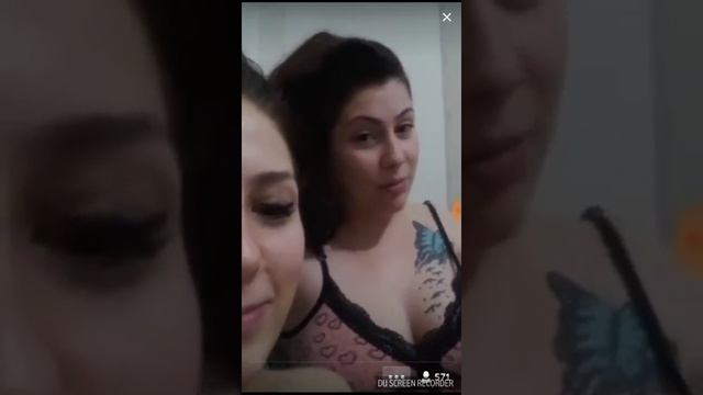 Ablamın Ki Yanıyor Diyen Türk Kızı (Canlı Yayın)