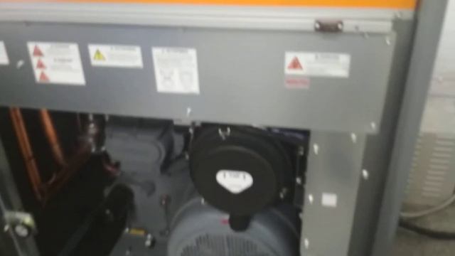 Винтовой компрессор Hitachi. Купили и забыли про проблемы с воздухом смотреть онлайн