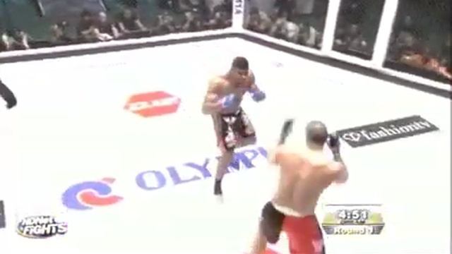 Alistair Overeem vs James Thompson OLD School !!.mp4 смотреть онлайн