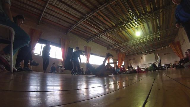 Kolizey system Ян и Тагир vs Амир и Илья смотреть онлайн