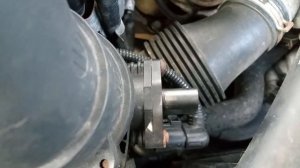 Change air filter Touareg 7L 2.5 tdi R5