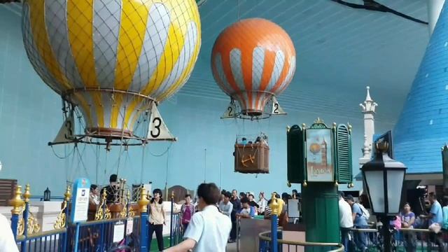 Увлекательный парк развлечения Lotte World смотреть онлайн