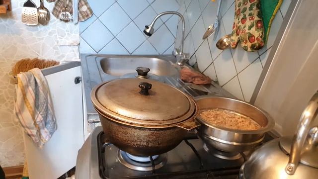 Перемешаю гречку смотреть онлайн