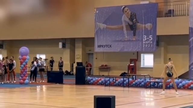 ✨Мои первые выездные соревнования! Первенство Сибирского Федерального округа по спортивной аэробике смотреть онлайн