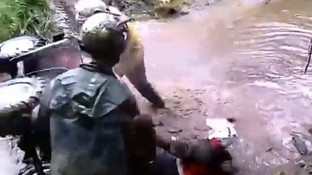 как уронить квадроцикл смотреть онлайн