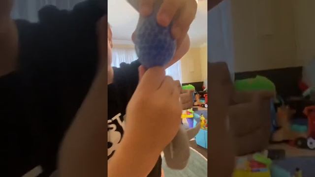 Satisfying Squishy Shark смотреть онлайн