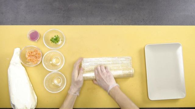 РЕЦЕПТ СЫТНОГО РОЛЛА С КУНЖУТОМ И ПЕРЦЕМ смотреть онлайн