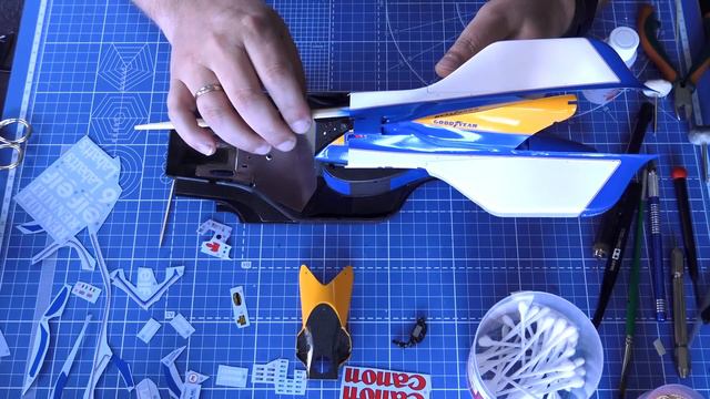 Williams FW14B 1/12 сборка часть 11 смотреть онлайн