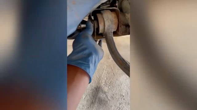 2011 Ford Fusion se control arms replacement & front brakes Dot glowkid repairs ??? смотреть онлайн