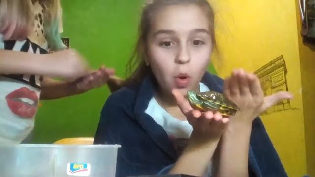 Влада красит мне волосы ? смотреть онлайн