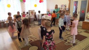 "Полька для мамы", исполняют дети гр №2