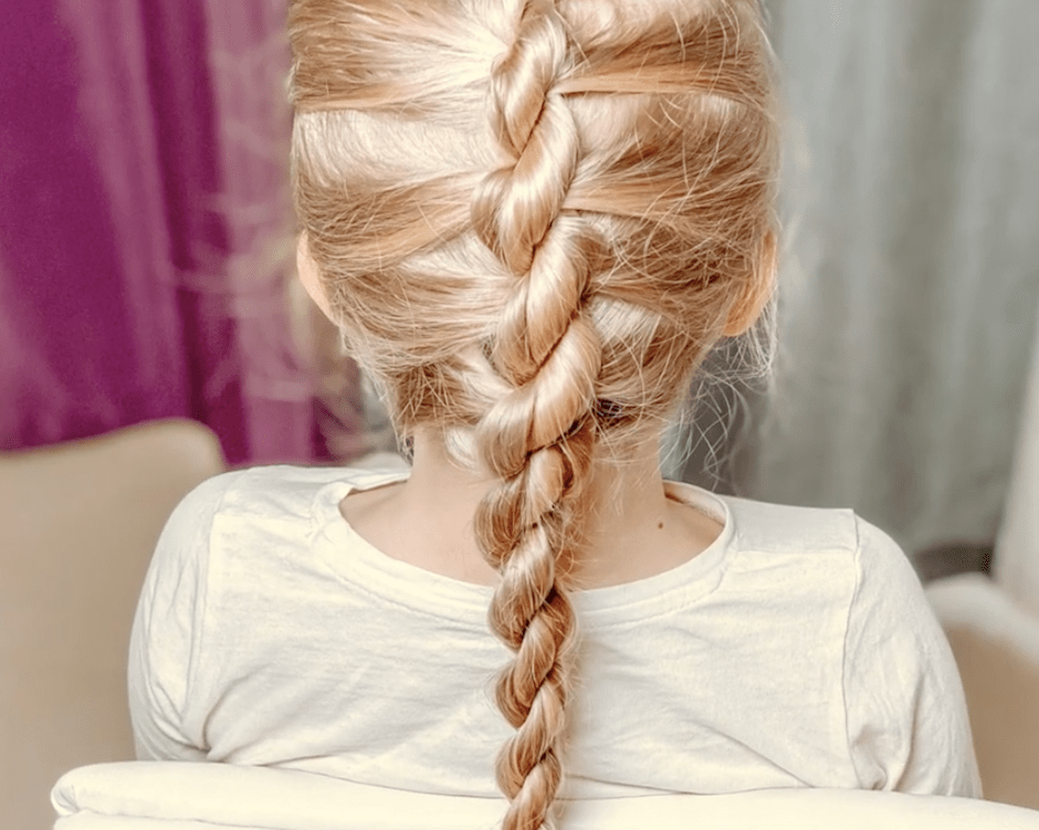 Коса жгут Прически для девочек смотреть онлайн