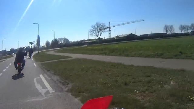 Honda MT5 125CC ATHENA | Brommer Race en Eerste Keer Chopper Rijden! смотреть онлайн