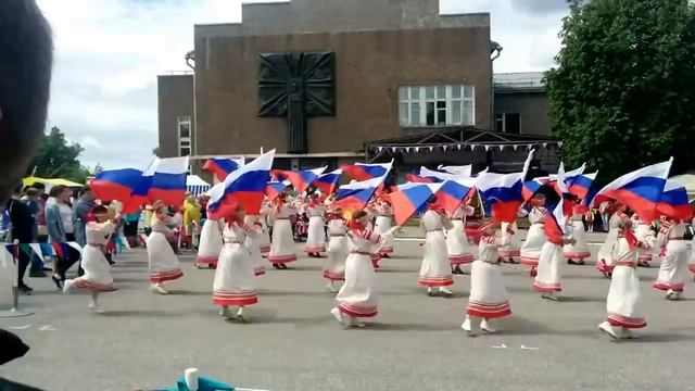 КАМЕШКОВО. ДЕНЬ ГОРОДА. ПАРАД КОЛЯСОК. смотреть онлайн