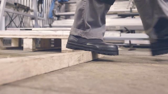 Обувь специальная защитная HIGH SAFETY смотреть онлайн