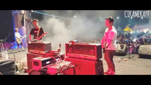 CIKAMEKA LIVE AT CIKARANG CLOTHING (LINOLEUM AND HAO XIANG NIE) смотреть онлайн