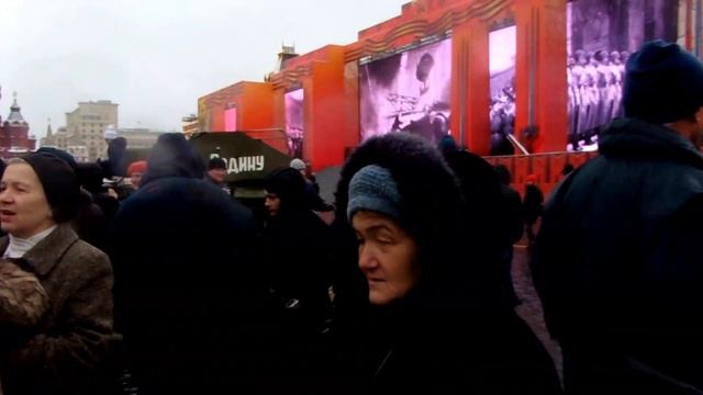 "Я по свету немало хаживал..." Песни на Красной площади 7 ноября 2016 смотреть онлайн