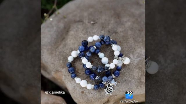 Морские браслеты. Белый агат и содалит. смотреть онлайн