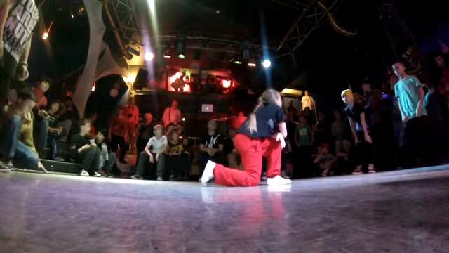 АРХАНГЕЛЬСКИЙ НИКИТА & ЯШИНА КРИСТИНА VS ГРИНЬКО СЕМЁН & ЕГОР | HIPHOPDONTSTOP 2013 | МЫТИЩИ смотреть онлайн