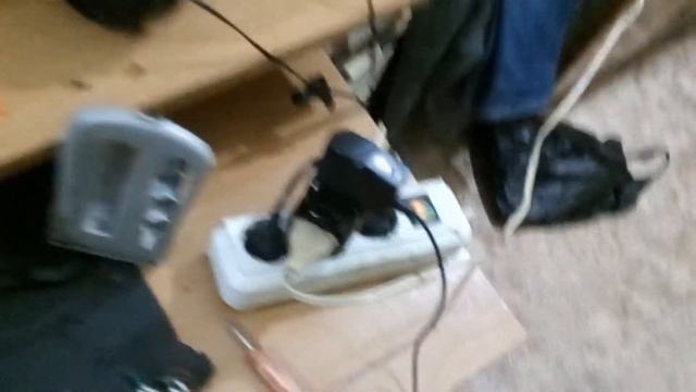 Ремонт радиоприёмника.Не включается.Сгорел трансформатор. Замена на внешний импульсный блок питания смотреть онлайн