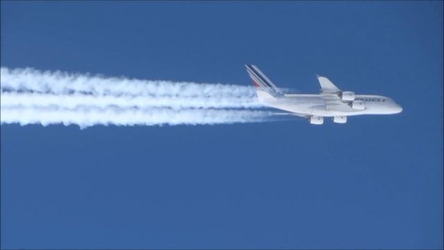 Airbus A380 Air France: High Altitude Flyby!
