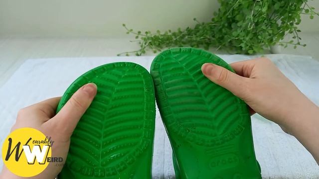 How To Clean Crocs at HOME for FREE! (Quick Tutorial) смотреть онлайн