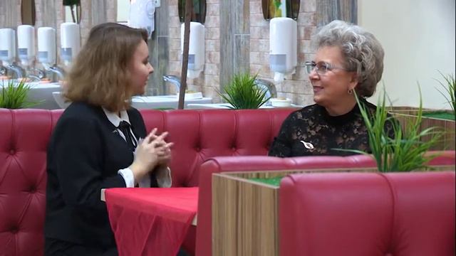 Видеоролик о работе школьного кафе Яблоневый сад ноябрь 2021 года смотреть онлайн