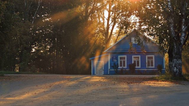 Звуки осеннего утра в деревне / Autumn morning countryside ambience смотреть онлайн