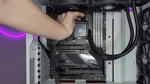 Building My First PC! | RTX 3080 Ti | AMD 9 5900x | White & Black Aesthetic смотреть онлайн