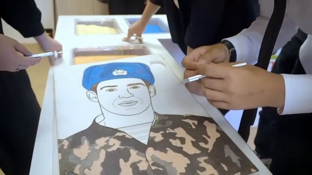 Патриотический проект «Лица героев на фресках из песка» смотреть онлайн