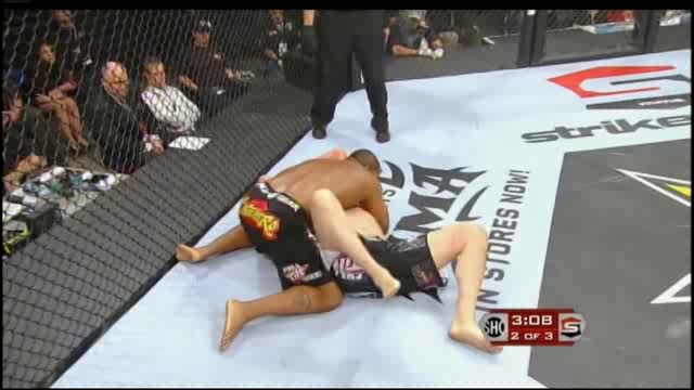 Daniel Cormier Vs Devin Cole  Strikeforce