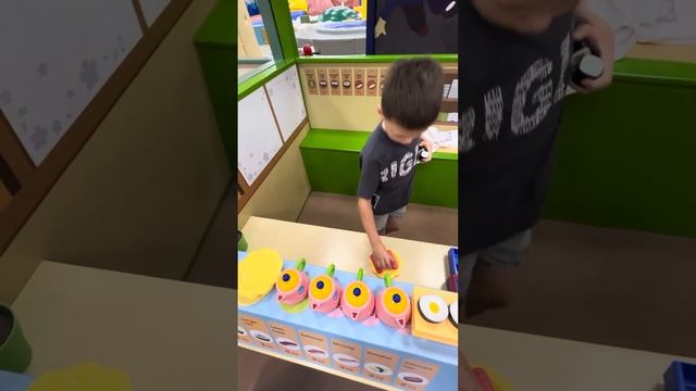 Игровая в Тайланде на Пхукете в огромном торговом центре Central Festival в Пхукет Тауне часть 3 смотреть онлайн