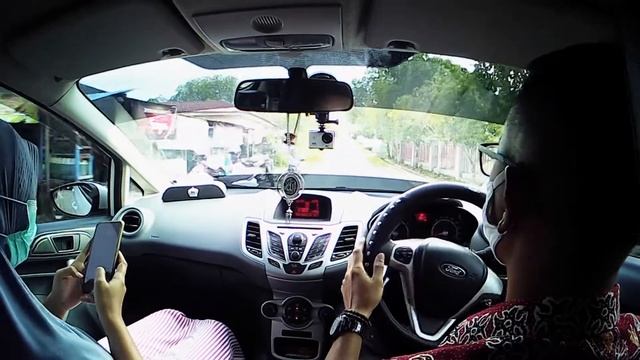 Nyobain mobil istri Ford Fiesta 1.4L MT Trend 2013 смотреть онлайн