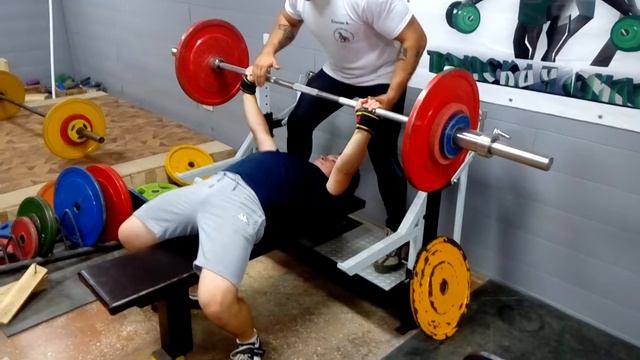 Жим лёжа 90 кг,24.08.16 смотреть онлайн