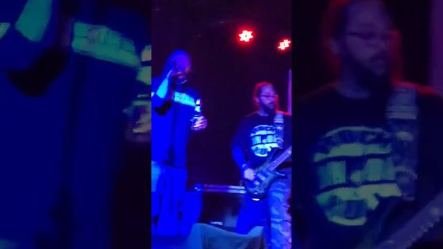 Broken Past covers Metallica's Sad But True смотреть онлайн