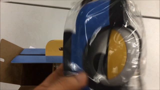 Unboxing Fujifilm Instax Mini 8 Minions in 2mintues смотреть онлайн