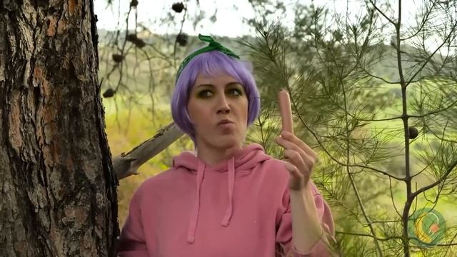 ¡Geniales ARTÍCULOS Y CONSEJOS DE CAMPAMENTO! *Reto De 24 Horas Acampando En El Bosque*